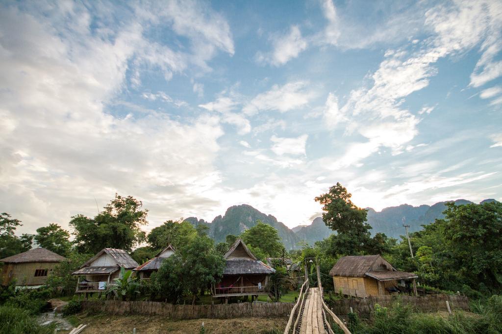 ホテルChampa Lao Bungalows ヴァンヴィエン エクステリア 写真