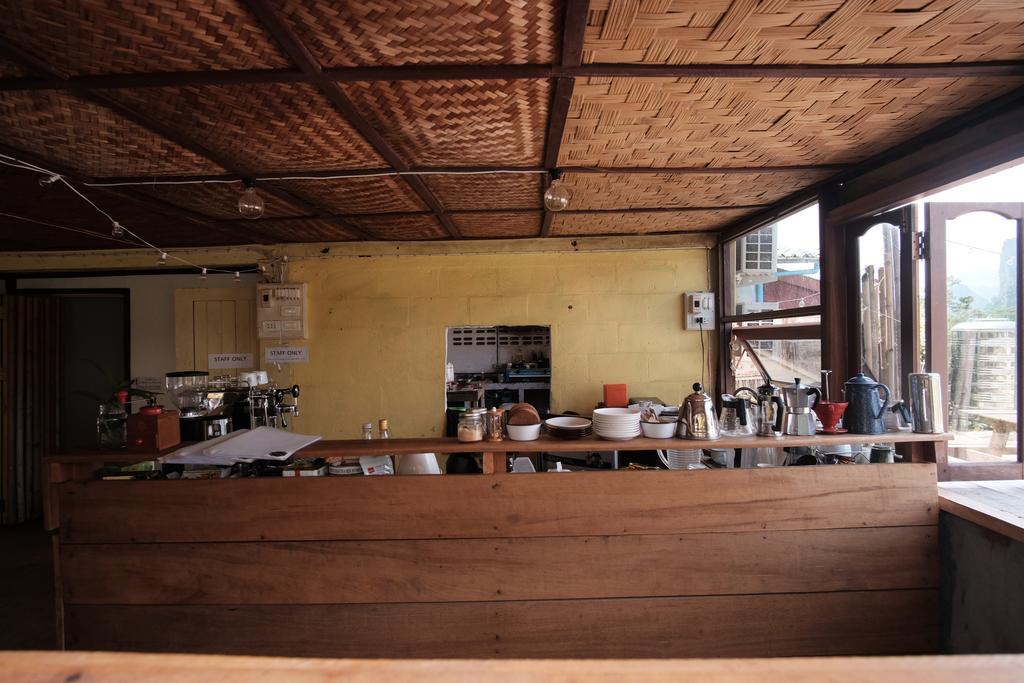 ホテルChampa Lao Bungalows ヴァンヴィエン エクステリア 写真